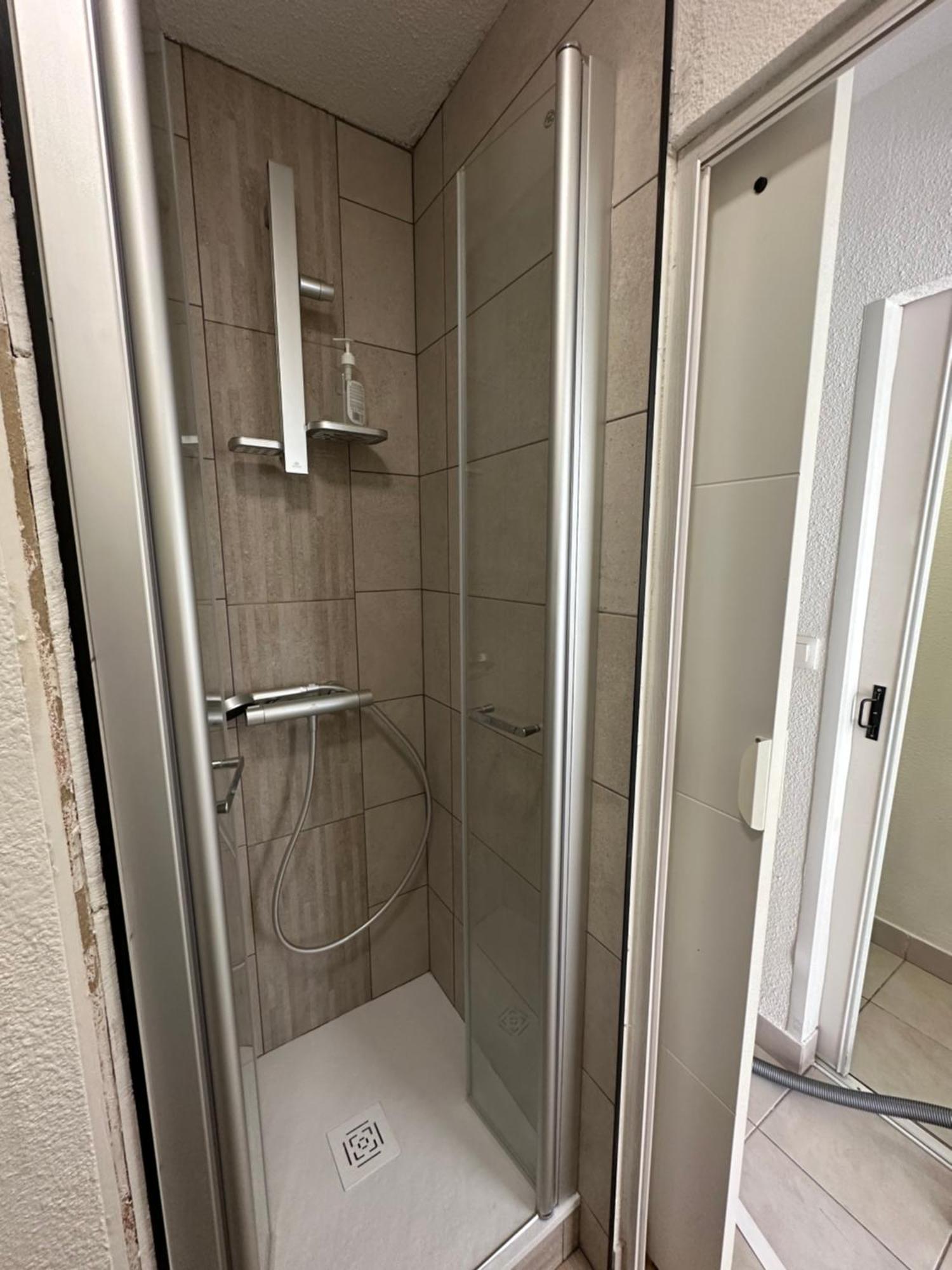 Apartment Proche De La *